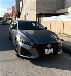 نيسان ألتيما